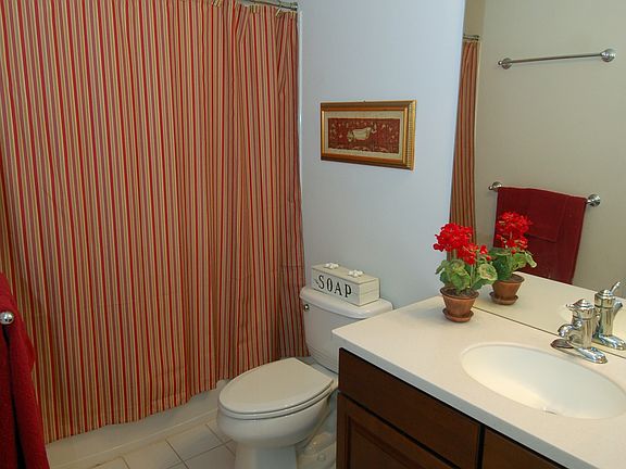 5th image of 237 Baxter Dr