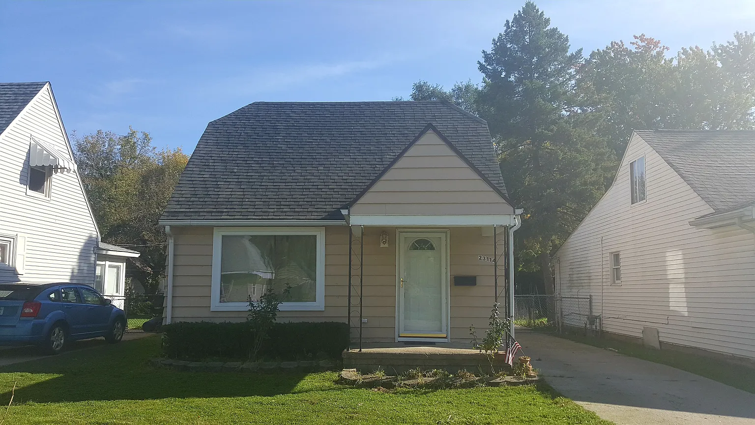23114 Reynolds Ave photo 1