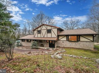 564 Mountain Rd, Tamaqua, PA 18252