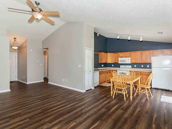 3rd image of 15014 Alysheba Dr