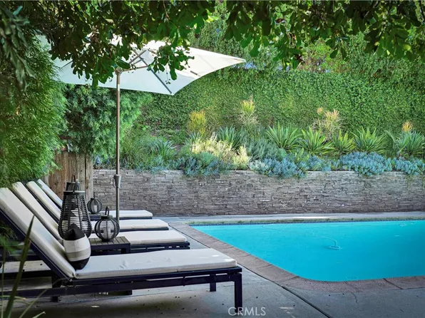 6119 Mary Ellen Ave, Van Nuys, CA 91401