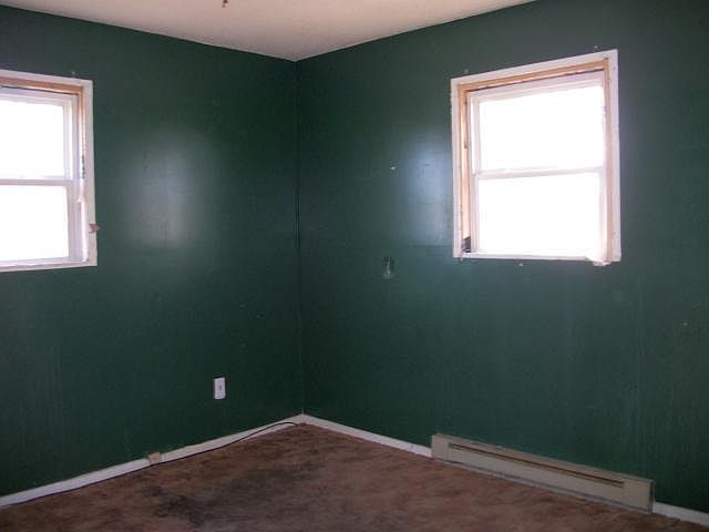 2nd image of 208 Sundale St