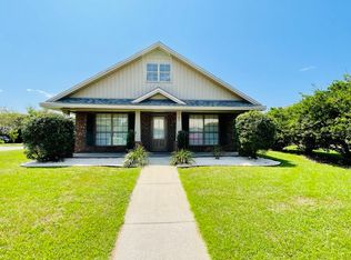 301 Bloomsbury Ave, Fairhope, AL 36532