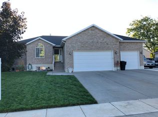 2546 N 2275 W, Clinton, UT 84015