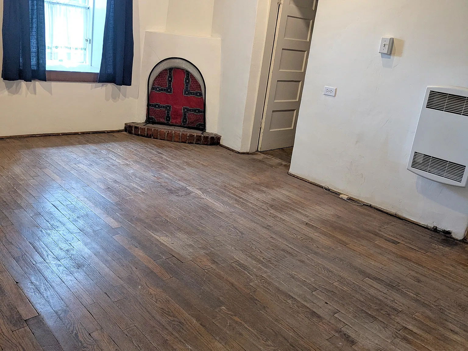 Studio, 350 sqft, $1,300 — Photo 3