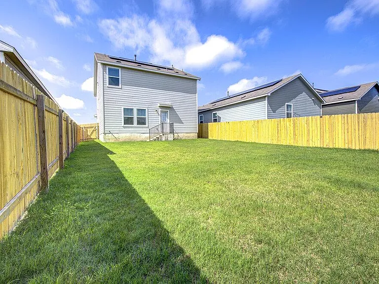 2704 Shimsham Dr — Photo 20