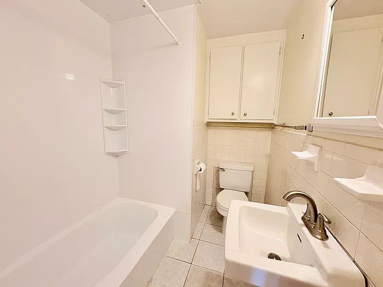 21-23 Lowell St #1 — Photo 8