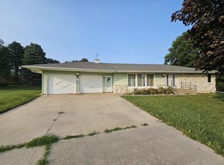 25339 500th St, Walnut, IA 51577