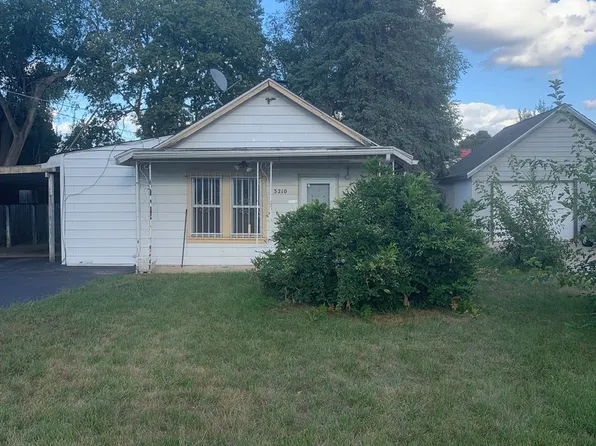 3210 Lapey St, Rockford, IL 61109