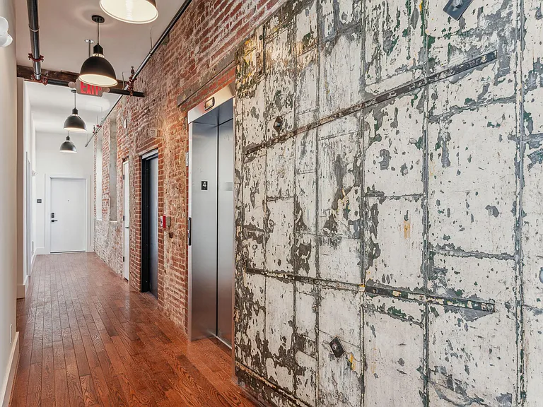 1801 N Howard St #207 — Photo 15