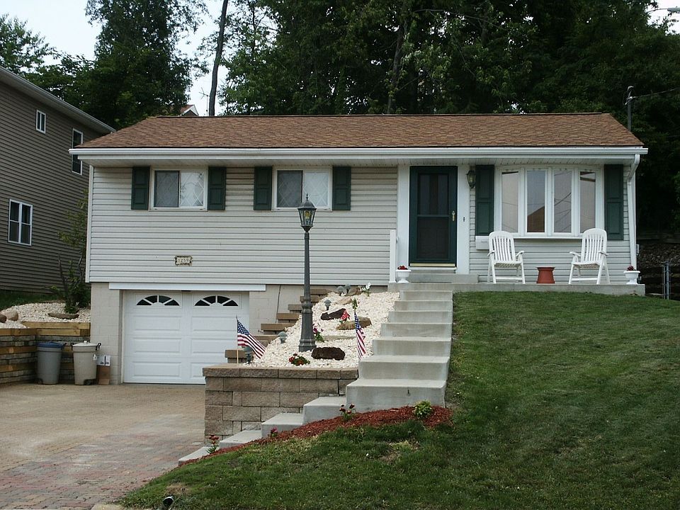 Immaculate one level living!