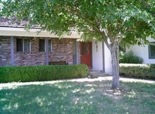3434 Summit Dr, Redding, CA 96001