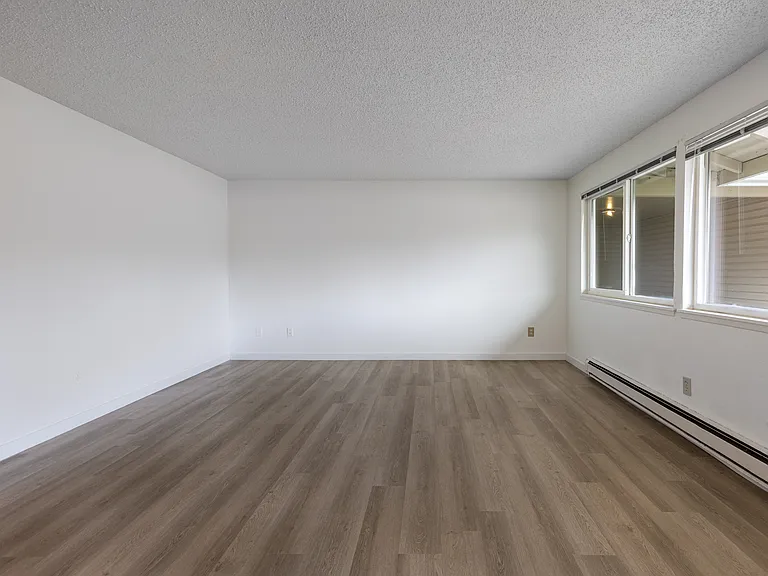 Timberwood Apartments — Photo 16