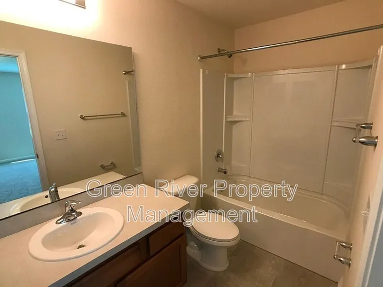 617 Servia Dr — Photo 11