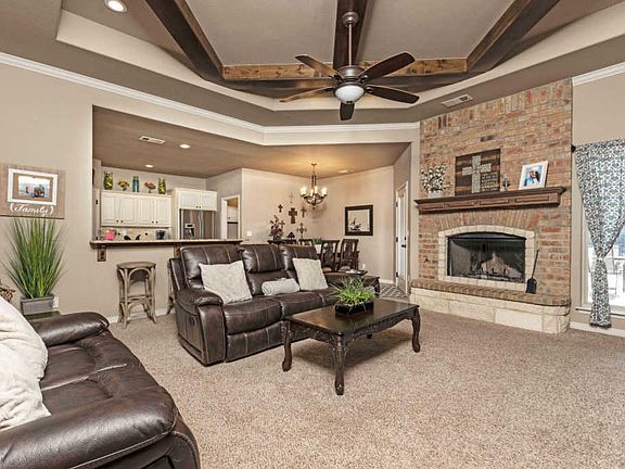 3rd image of 7415 City View Dr