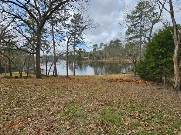 1608 An County Rd #385, Palestine, TX 75801