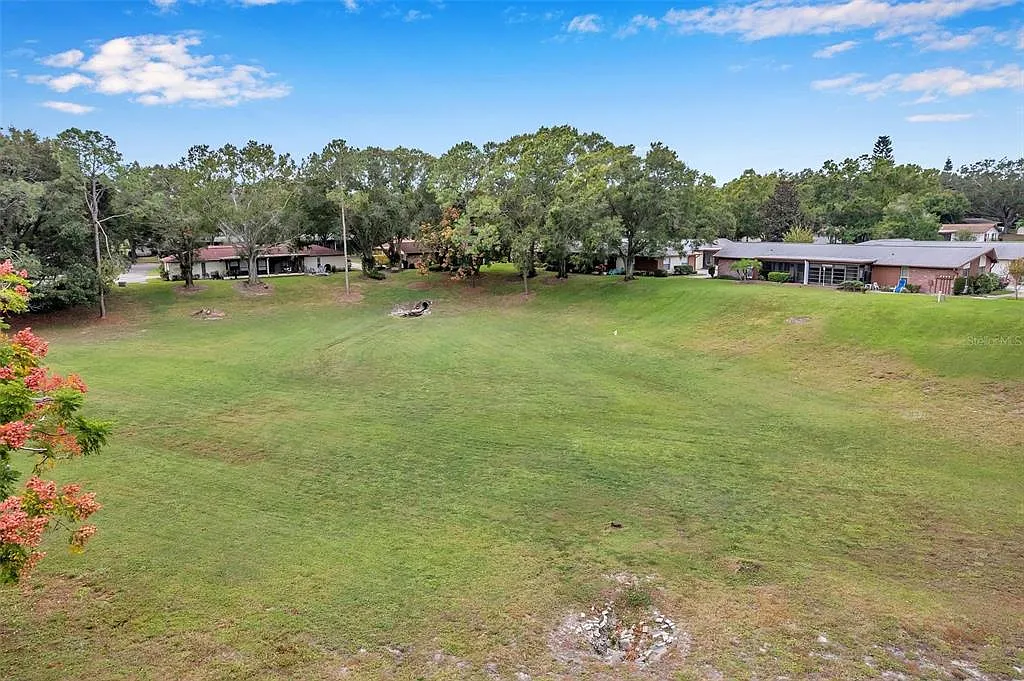 Building Photo - 2291 Shelly Dr #D