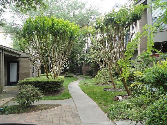 3rd image of 10811 Richmond Avenue #65