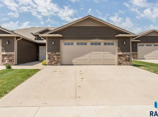 6409 S Keller Cir, Sioux Falls, SD 57108