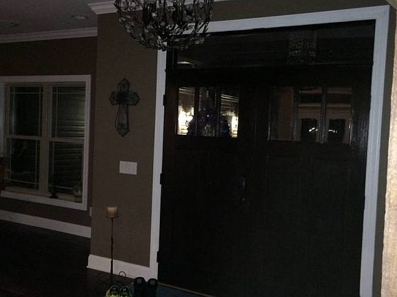 3rd image of 463 Meado Ln