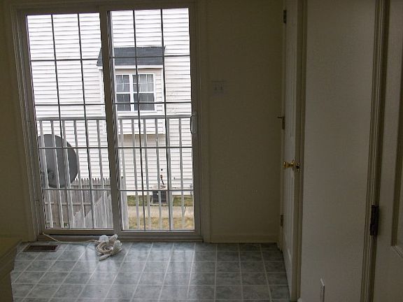 3rd image of 2404 W 7th St