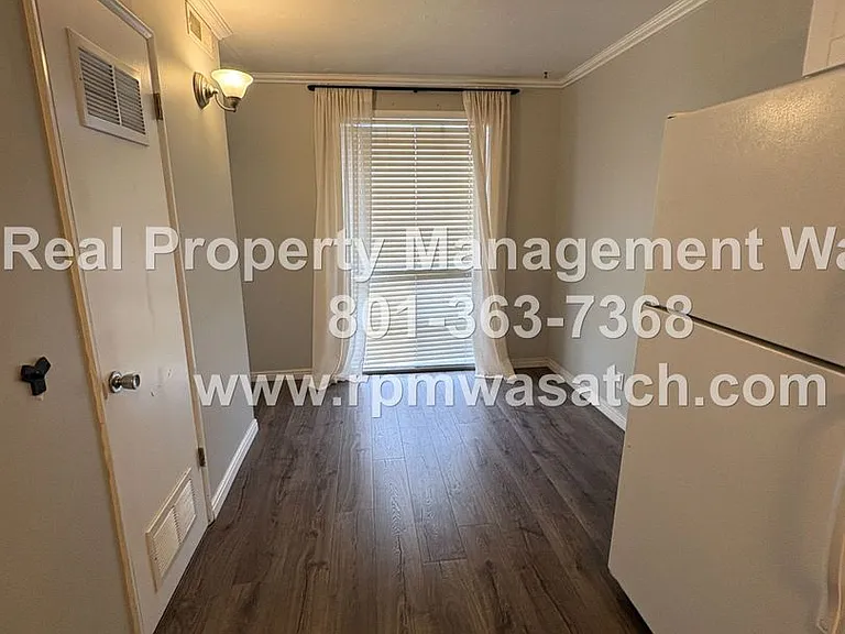 438 N Center St #309 — Photo 11