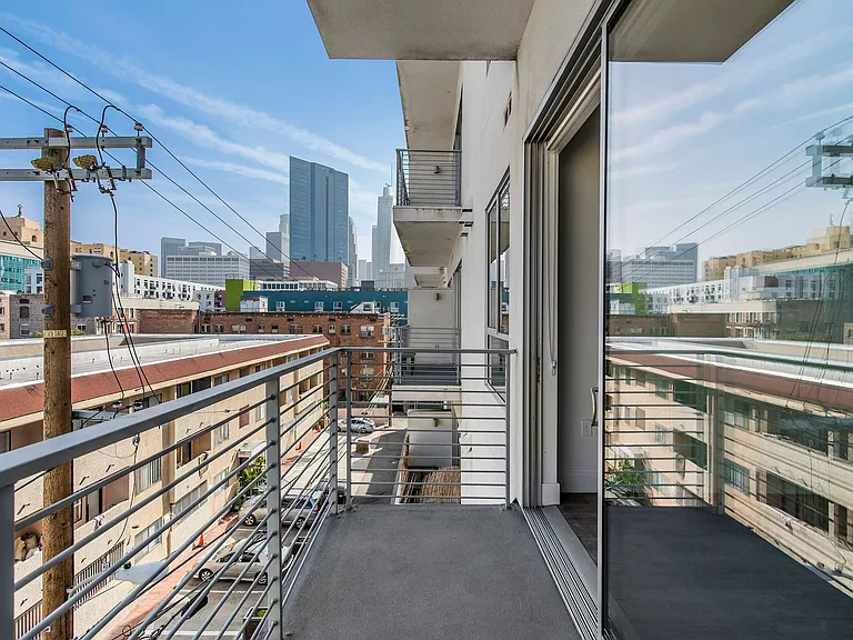 Seven West DTLA — Photo 91