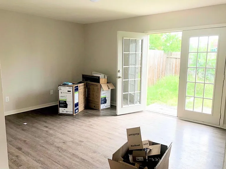 2413 Mission Hill Dr — Photo 8