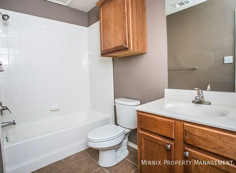 2101 Main St #1 — Photo 39