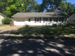 1710 Crescent Dr, Champaign, IL 61821