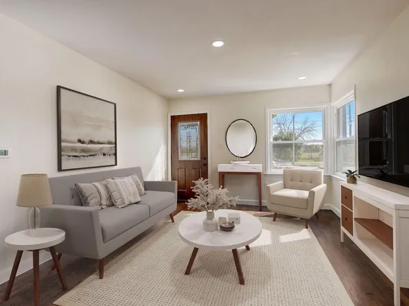 4303 North 35th STREET, Milwaukee, WI 53216