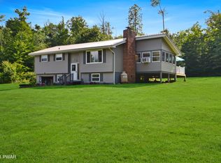 295 Everly Rd, Lake Ariel, PA 18436