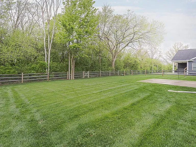 114 Valley Hall Dr — Photo 31