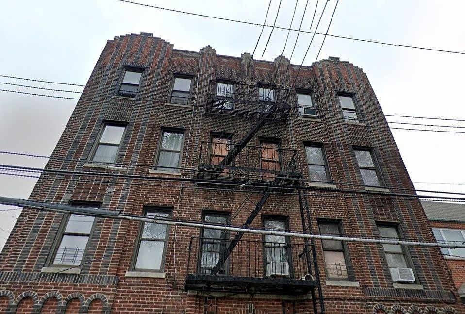 1st image of 986 Burke Ave Unit 12