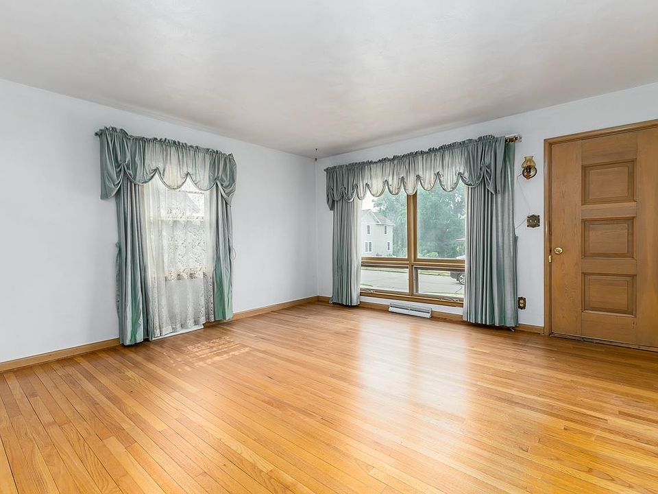 989 Mount Loretta Ave, Dubuque, IA 52003 Zillow