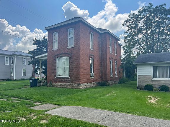 2nd image of 214 E Merrin St
