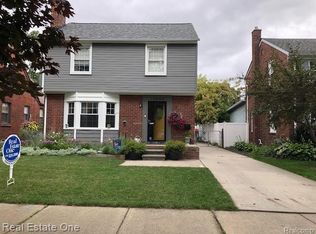 12800 Chestnut St, Southgate, MI 48195
