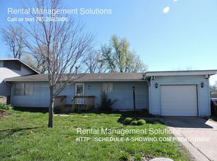 7016 SW Crestwood Dr, Topeka, KS 66619