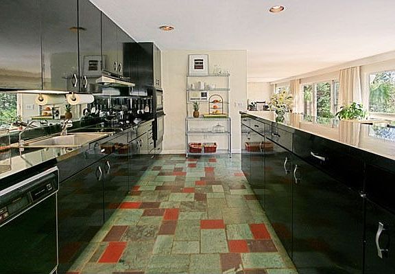 4th image of 6311 Beachway Dr