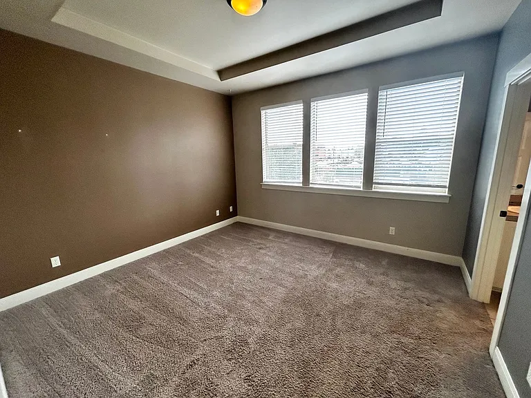 14439 SW Meridian St — Photo 8
