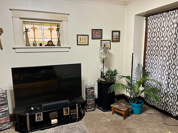 3rd image of 962 N 37th St #964