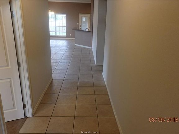 5th image of 938 Crystal Dove Ave