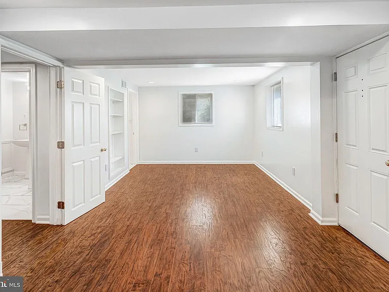 13208 Aldrin St — Photo 16