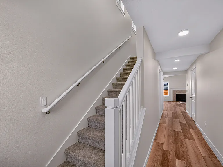 21444 Livingston Dr — Photo 5