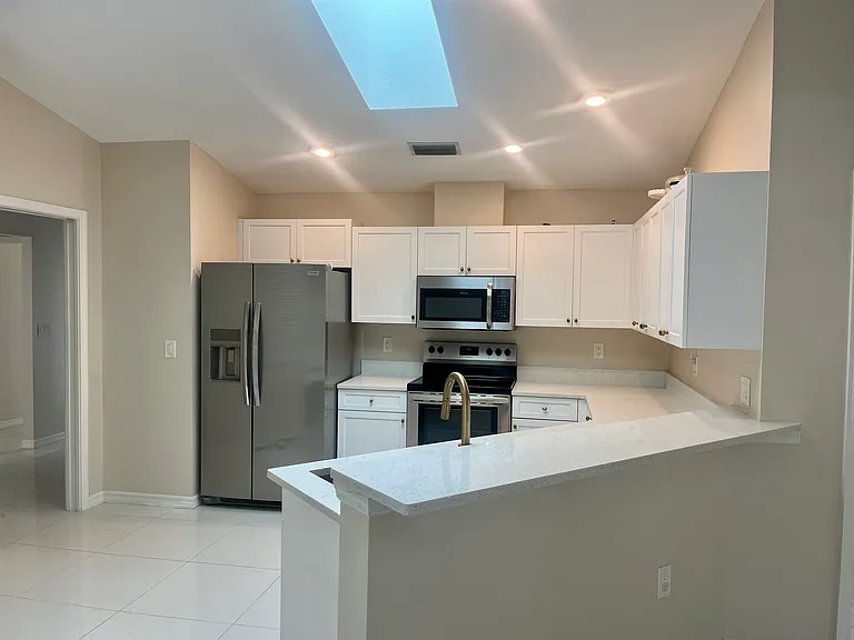 5632 Beaurivage Ave — Photo 12