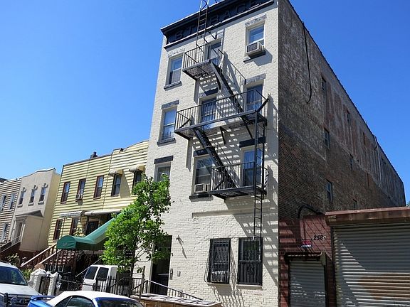 2nd image of 260 18th St APT 4