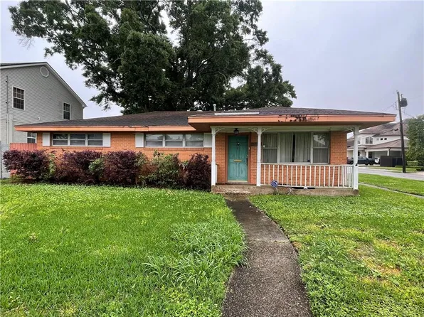 824 Live Oak St, Metairie, LA 70005