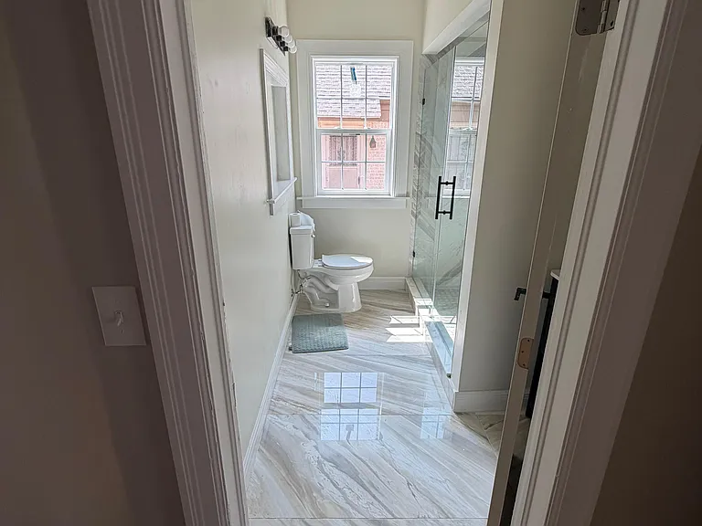 1812 NW 23rd St #1 — Photo 5