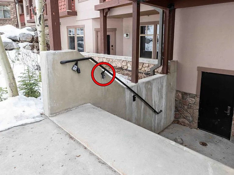 E Big Cottonwood Canyon Rd — Photo 49
