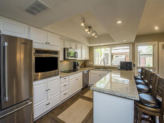 005_Updated Kitchen